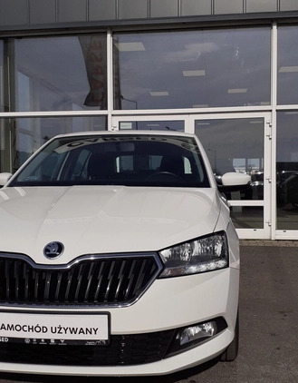 Skoda Fabia cena 43900 przebieg: 142587, rok produkcji 2020 z Pieszyce małe 529